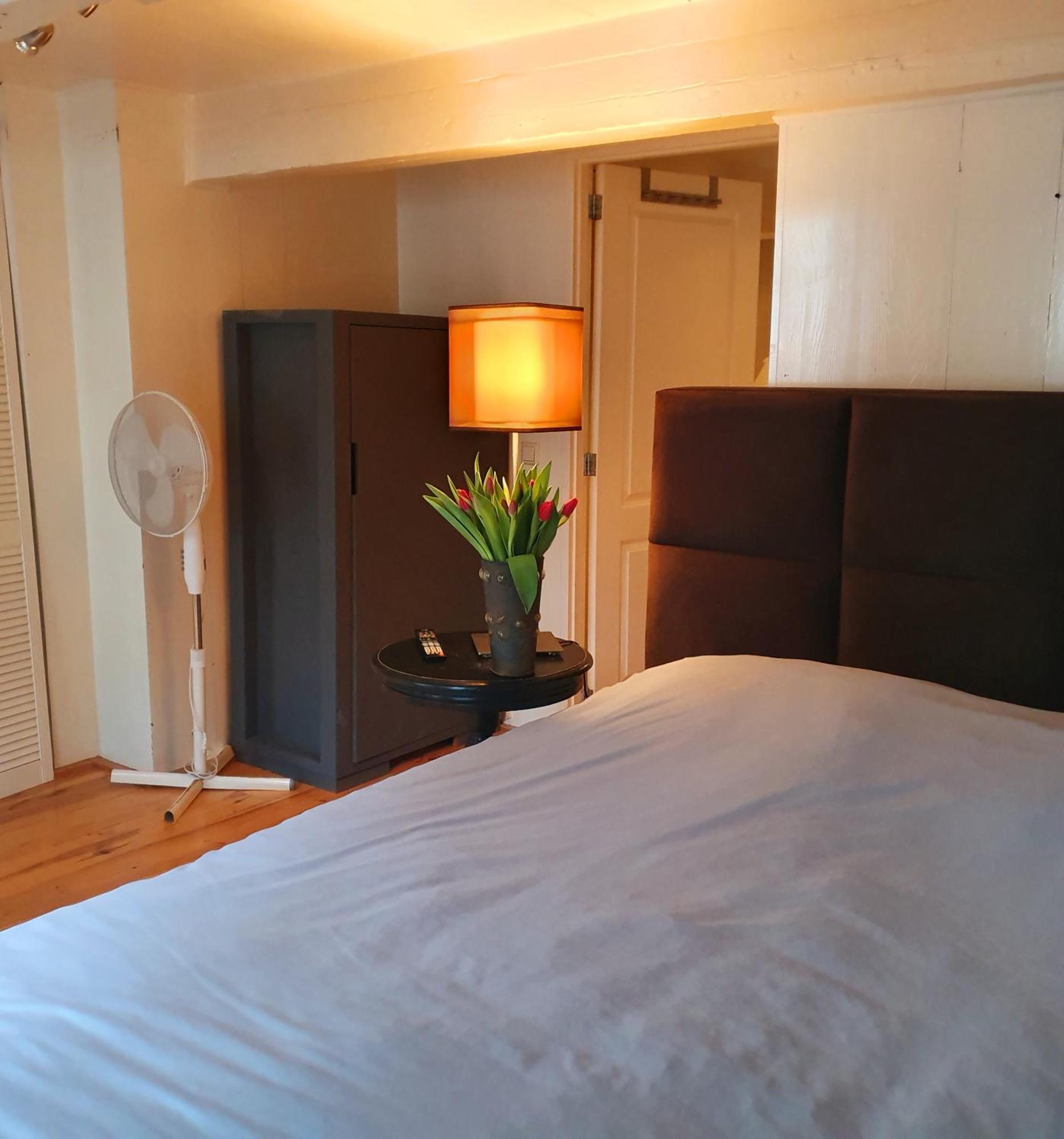 Bed & Bike De Rijp Bed & Breakfast ภายนอก รูปภาพ