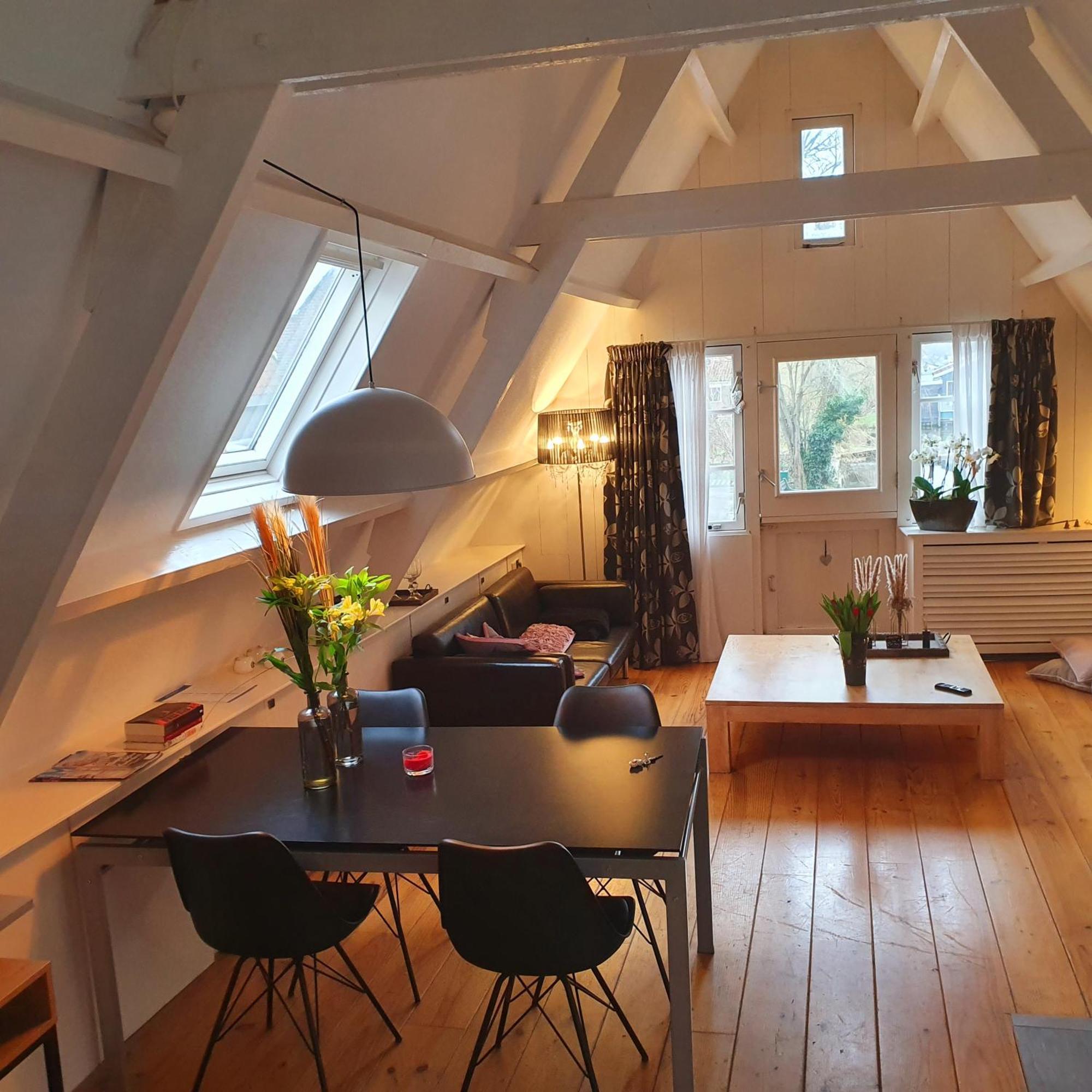 Bed & Bike De Rijp Bed & Breakfast ภายนอก รูปภาพ