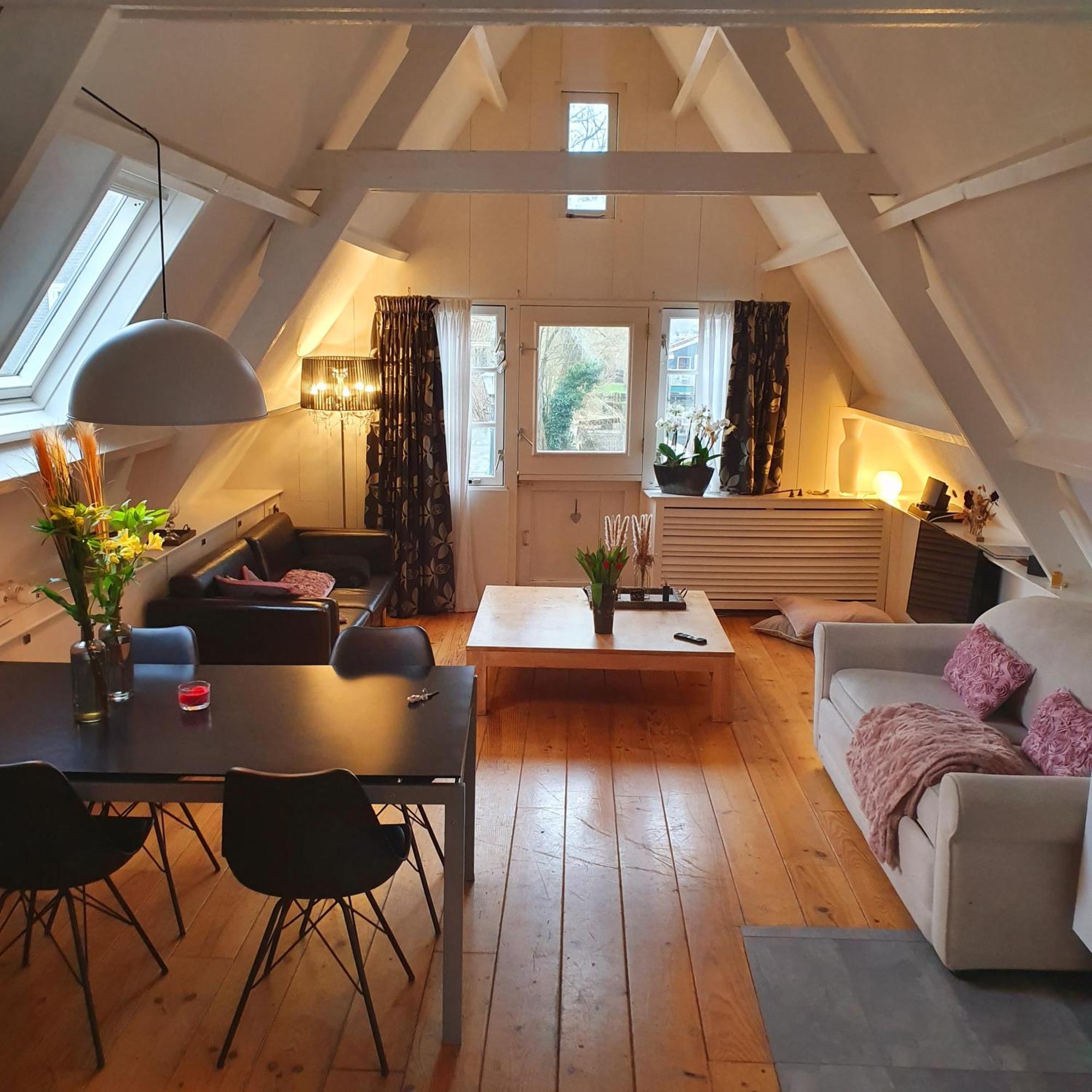 Bed & Bike De Rijp Bed & Breakfast ภายนอก รูปภาพ